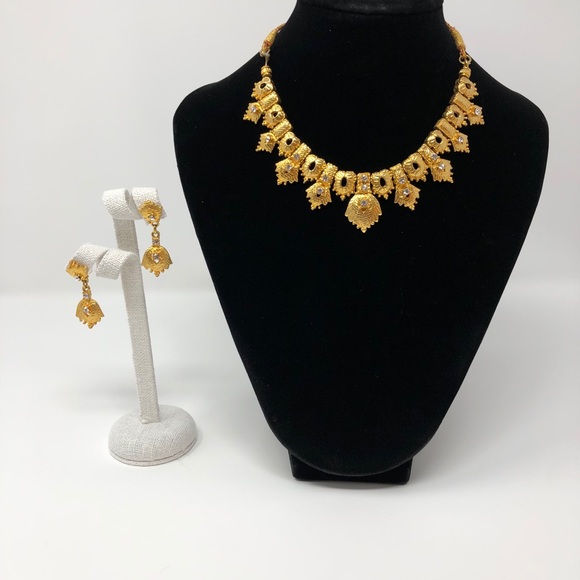 Eastern Jewellery - Picture 5 of 16